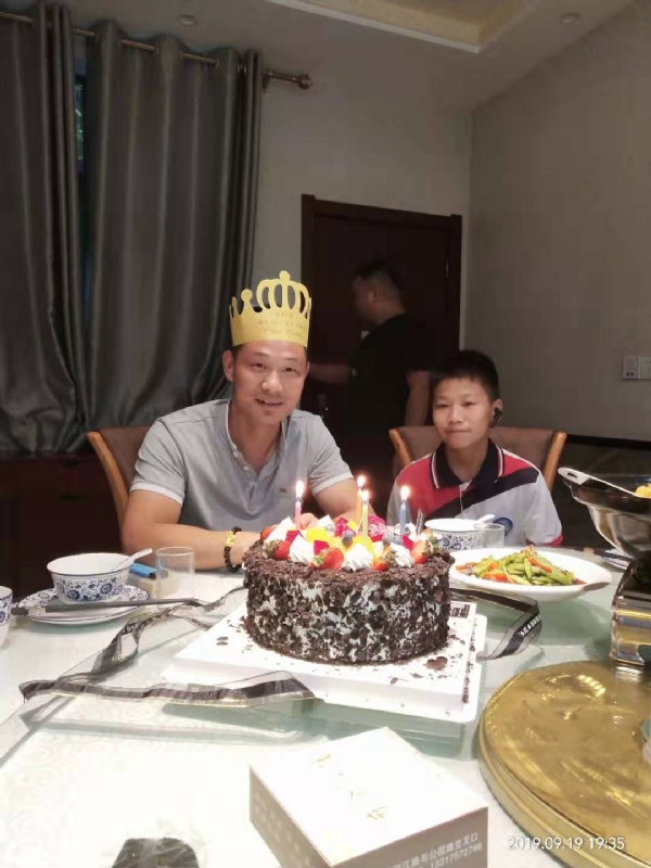 孤独的狼的第一张照片--枝江认干亲服务网